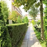 Holiday-orchid Menada Апартамент Слънчев бряг