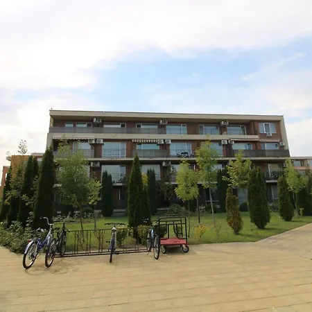 公寓 Holiday-orchid Menada 阳光海滩