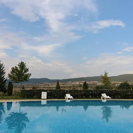 Holiday-orchid Menada 公寓 *