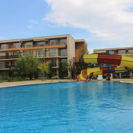 Holiday-orchid Menada 公寓