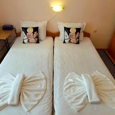 Apartman Holiday-orchid Menada Napospart