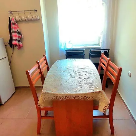 Holiday-orchid Menada Apartman Napospart
